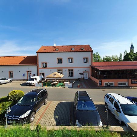 Pivovarska Restaurace Čáslav Exterior foto